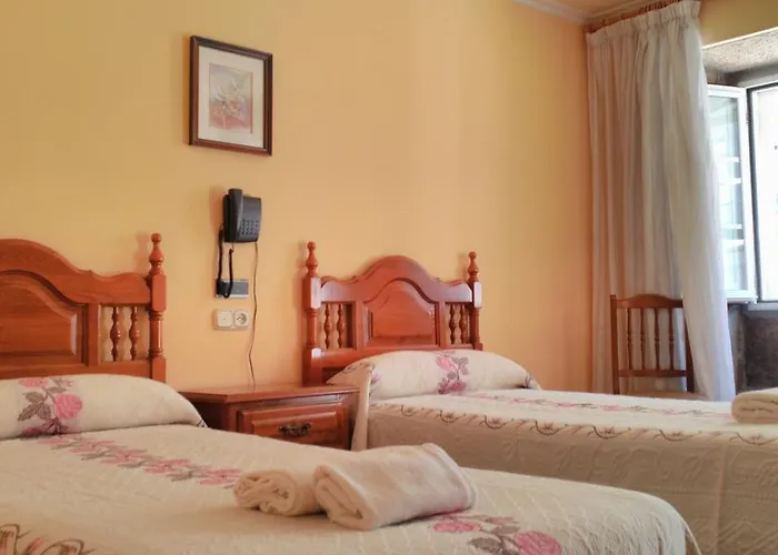 Pico Sacro I Hostal-pension بيت ضيافة سانتياغو دي كومبوستيلا